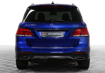 Подержанный автомобиль Mercedes-Benz GLE 2017 года (6 фото)