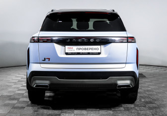 Подержанный автомобиль Jaecoo J7 2023 года (6 фото)