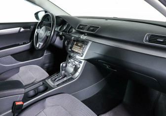 Подержанный автомобиль Volkswagen Passat Wagon 2014 года (8 фото)