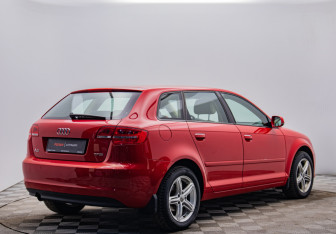 Подержанный автомобиль Audi A3 Hatchback 2012 года (5 фото)