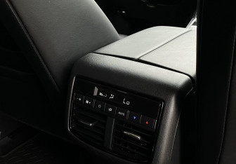 Подержанный автомобиль Mazda CX-9 2020 года (30 фото)