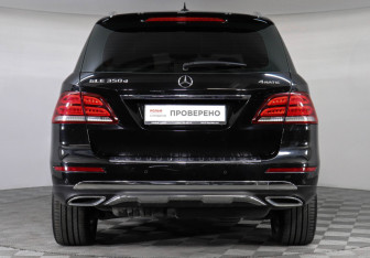 Подержанный автомобиль Mercedes-Benz GLE 2018 года (6 фото)