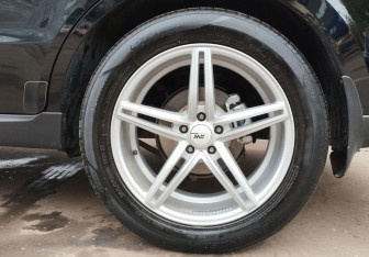 Подержанный автомобиль Hyundai Santa Fe 2011 года (15 фото)