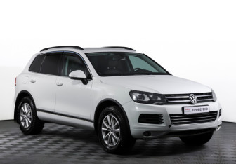 Подержанный автомобиль Volkswagen Touareg 2012 года (3 фото)