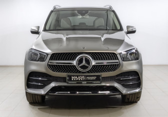 Подержанный автомобиль Mercedes-Benz GLE 2019 года (2 фото)
