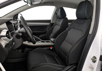 Подержанный автомобиль Geely Coolray 2023 года (20 фото)