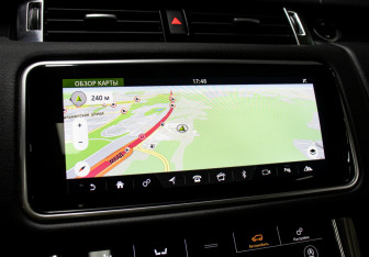 Подержанный автомобиль Land Rover Range Rover Sport 2018 года (19 фото)