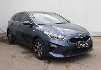 Подержанный автомобиль Kia Ceed Hatchback 2020 года (3 фото)
