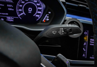 Подержанный автомобиль Audi RS Q3 Sportback 2020 года (18 фото)