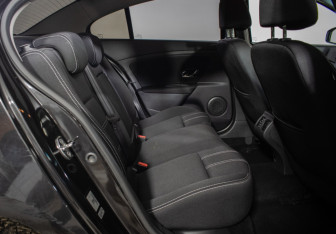 Подержанный автомобиль Renault Fluence 2013 года (10 фото)