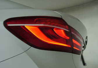 Подержанный автомобиль BMW X6 2015 года (22 фото)