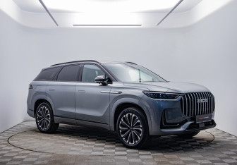 Подержанный автомобиль Jaecoo J8 2024 года (3 фото)