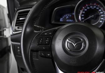 Подержанный автомобиль Mazda 3 Sedan 2016 года (14 фото)