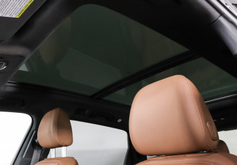 Подержанный автомобиль Audi Q7 2020 года (21 фото)