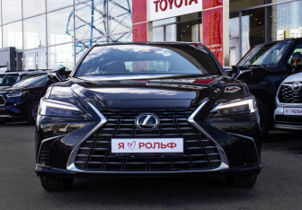 Новый Lexus ES 2025 (2 фото)
