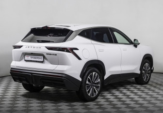 Подержанный автомобиль Jetour Dashing 2024 года (5 фото)