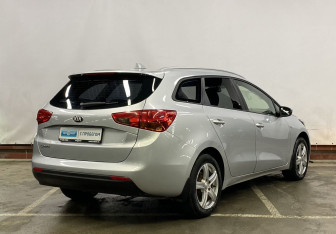 Подержанный автомобиль Kia Ceed Wagon 2018 года (5 фото)
