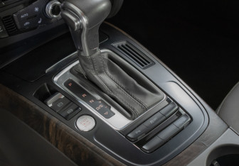 Подержанный автомобиль Audi A5 Coupe 2012 года (14 фото)