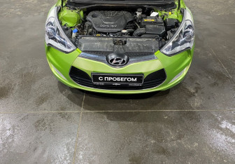 Подержанный автомобиль Hyundai Veloster 2013 года (19 фото)