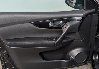 Подержанный автомобиль Nissan Qashqai 2014 года (19 фото)