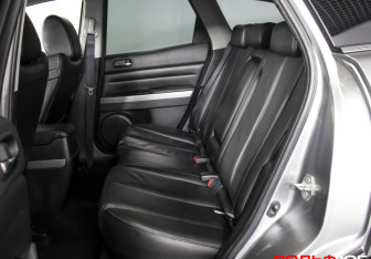 Подержанный автомобиль Mazda CX-7 2010 года (10 фото)