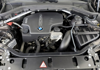 Подержанный автомобиль BMW X3 2013 года (9 фото)