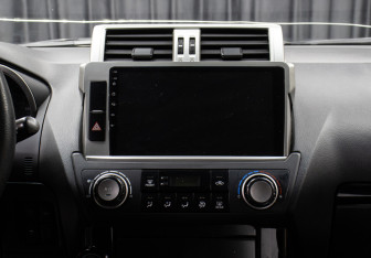 Подержанный автомобиль Toyota Land Cruiser Prado 2016 года (15 фото)