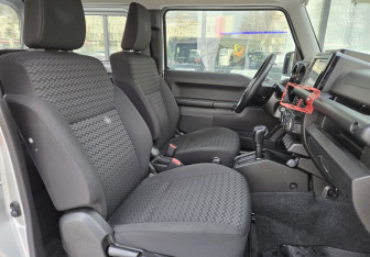 Подержанный автомобиль Suzuki Jimny 2020 года (10 фото)