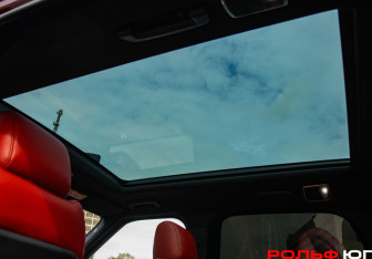Подержанный автомобиль Land Rover Range Rover Sport 2015 года (12 фото)
