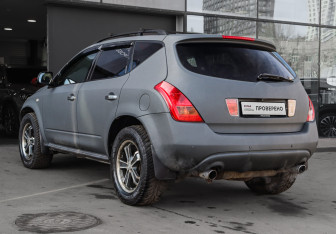 Подержанный автомобиль Nissan Murano Suv 2005 года (6 фото)