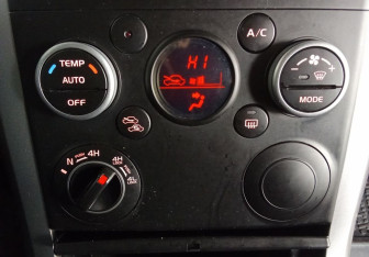 Подержанный автомобиль Suzuki Grand Vitara 2012 года (13 фото)