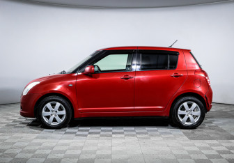 Подержанный автомобиль Suzuki Swift Hatchback 2008 года (8 фото)