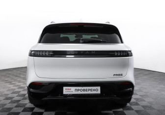 Подержанный автомобиль Voyah Free 2022 года (6 фото)