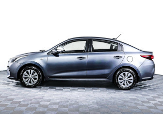 Подержанный автомобиль Kia Rio Sedan 2017 года (3 фото)