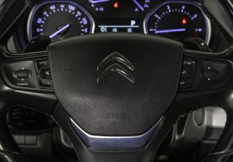 Подержанный автомобиль Citroen SpaceTourer 2018 года (12 фото)