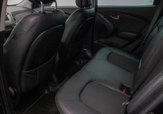 Подержанный автомобиль Hyundai ix35 2014 года (11 фото)