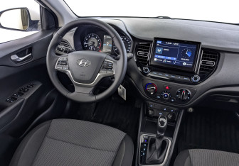 Подержанный автомобиль Hyundai Solaris Sedan 2021 года (28 фото)