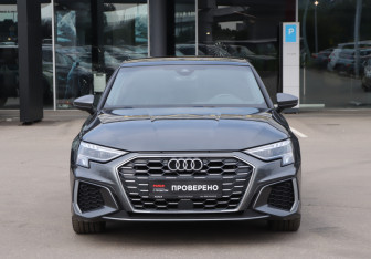 Подержанный автомобиль Audi A3 Sedan 2021 года (2 фото)