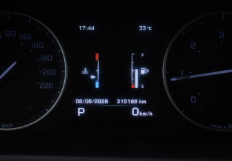 Подержанный автомобиль Land Rover Freelander 2013 года (12 фото)