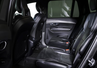 Подержанный автомобиль Volvo XC90 2017 года (11 фото)