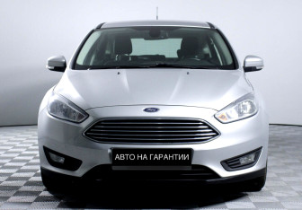 Подержанный автомобиль Ford Focus Hatchback 2018 года (2 фото)