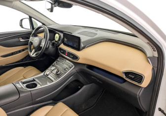 Подержанный автомобиль Hyundai Santa Fe 2022 года (11 фото)