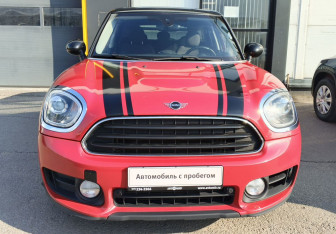 Подержанный автомобиль MINI Countryman 2019 года (2 фото)