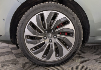 Подержанный автомобиль AITO M5 2023 года (11 фото)