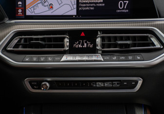 Подержанный автомобиль BMW X5 2019 года (15 фото)