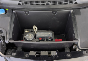 Подержанный автомобиль BMW i3 2018 года (9 фото)