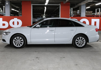 Подержанный автомобиль Audi A6 Sedan 2013 года (8 фото)