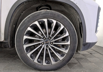 Подержанный автомобиль Exeed TXL 2022 года (18 фото)