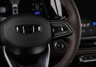 Новый Geely Monjaro 2025 (15 фото)