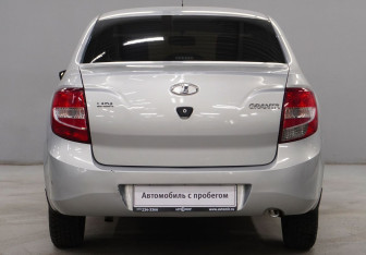 Подержанный автомобиль LADA (ВАЗ) Granta Sedan 2018 года (6 фото)